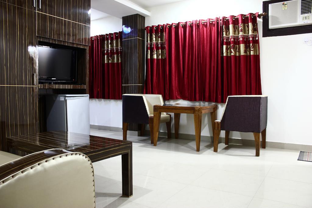 Hotel Maharaja Katra  Oda fotoğraf