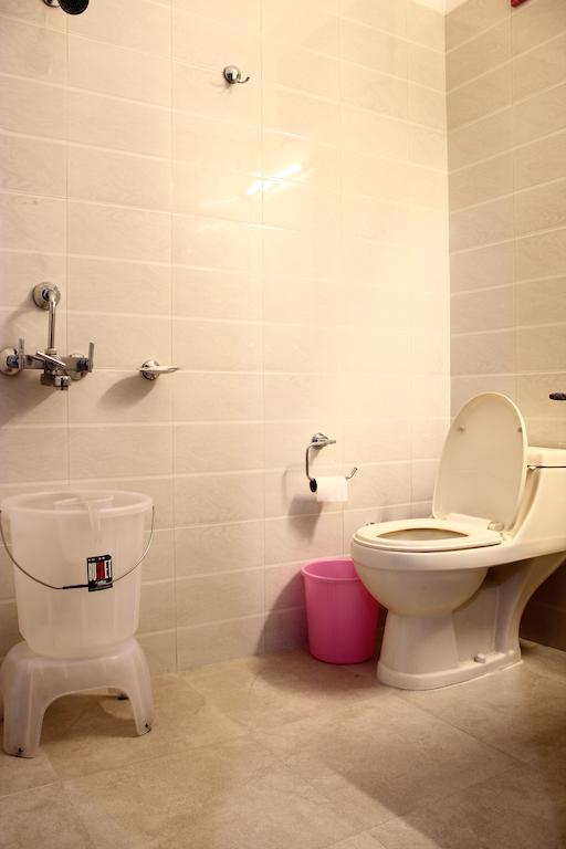 Hotel Maharaja Katra  Oda fotoğraf